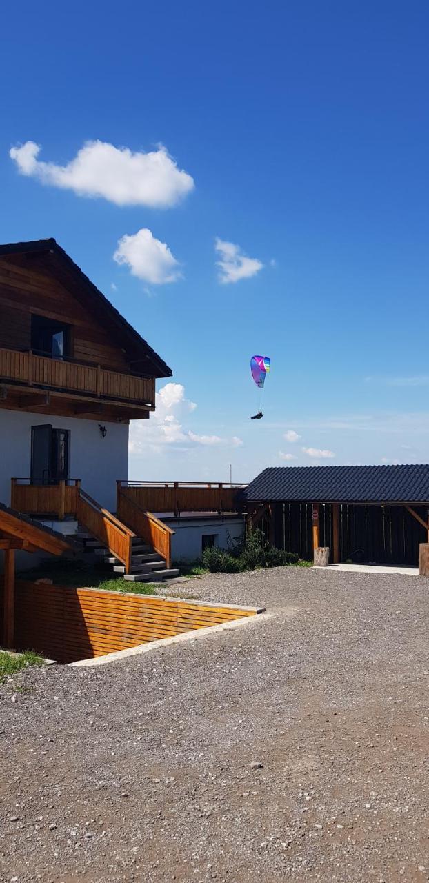 Villa Swiss Săcele Exterior foto